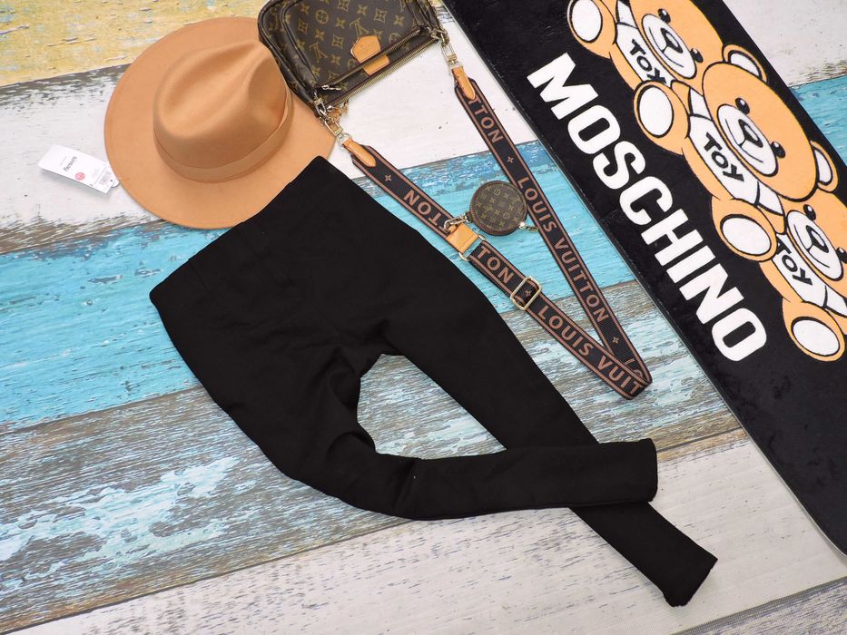 Native Czarne spodnie bryczesy kant S