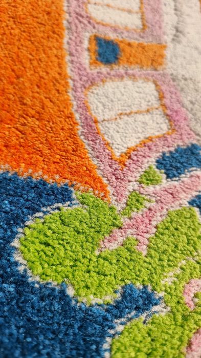 Килим у дитячу кімнату, розмір 2х2.9м.