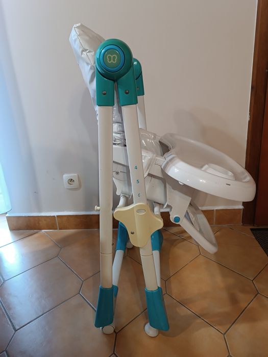 Krzesełko do karmienia / jedzenia dla dzieci