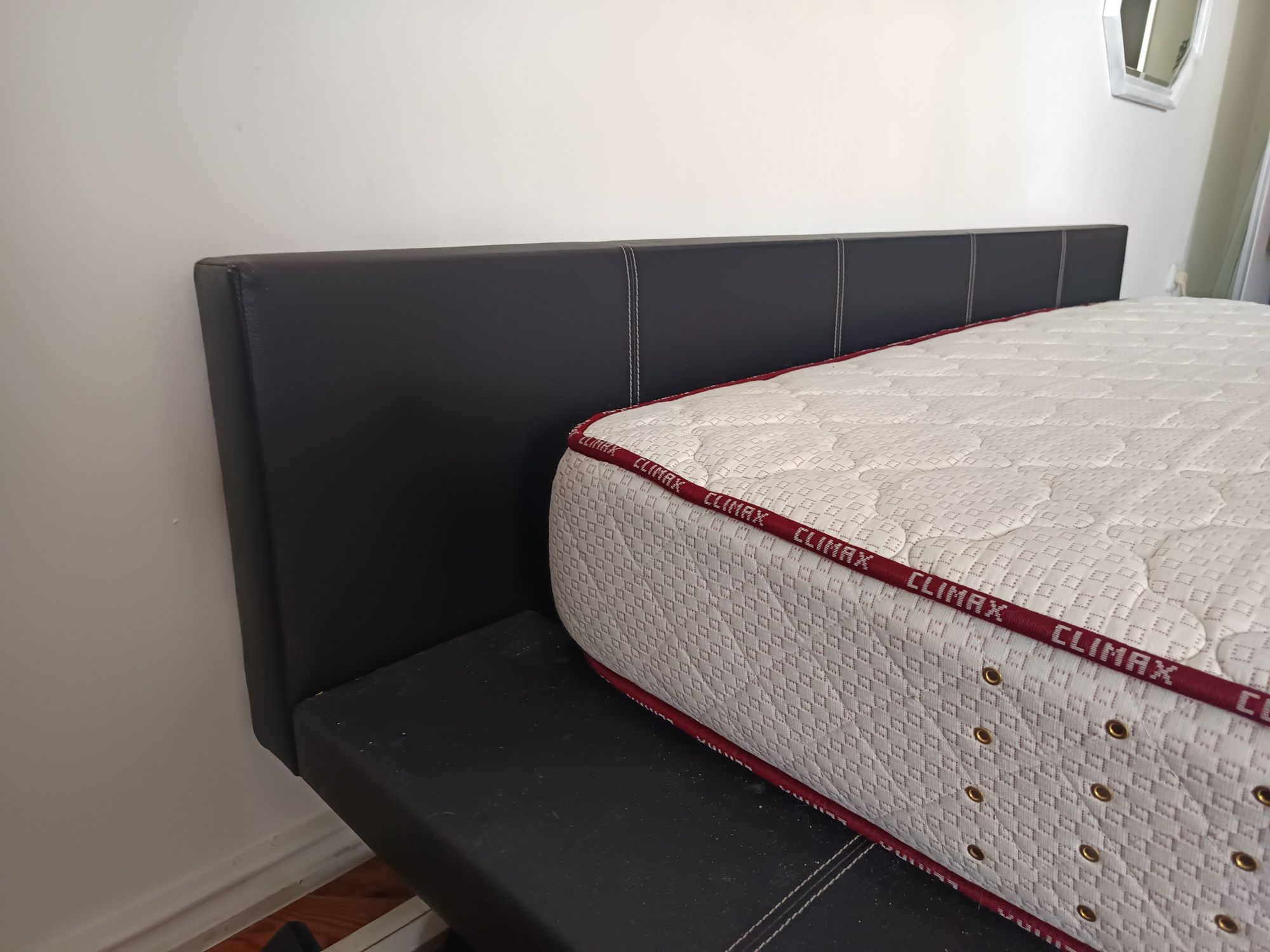 Cama com colchão 200/155