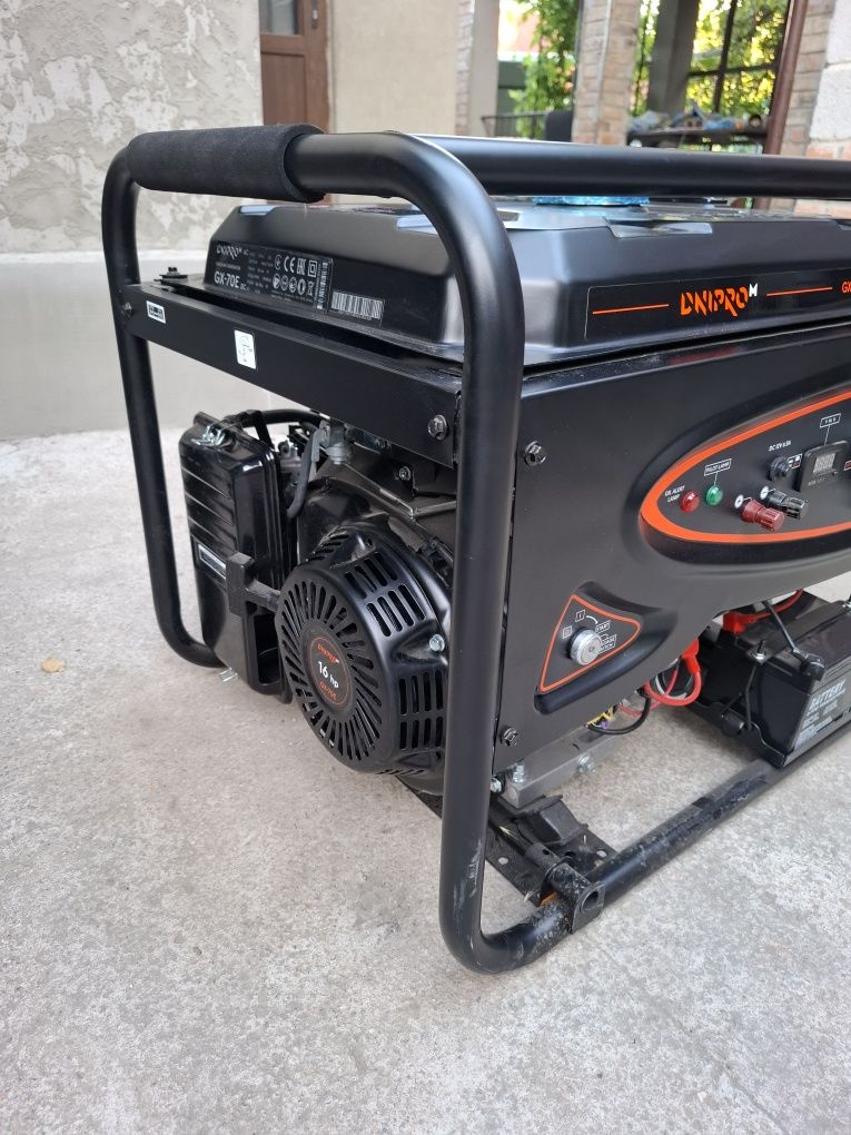 Генератор бензиновий Dnipro-M GX-70E