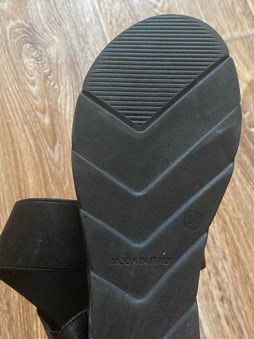 Босоніжки жіночі 37 розмір