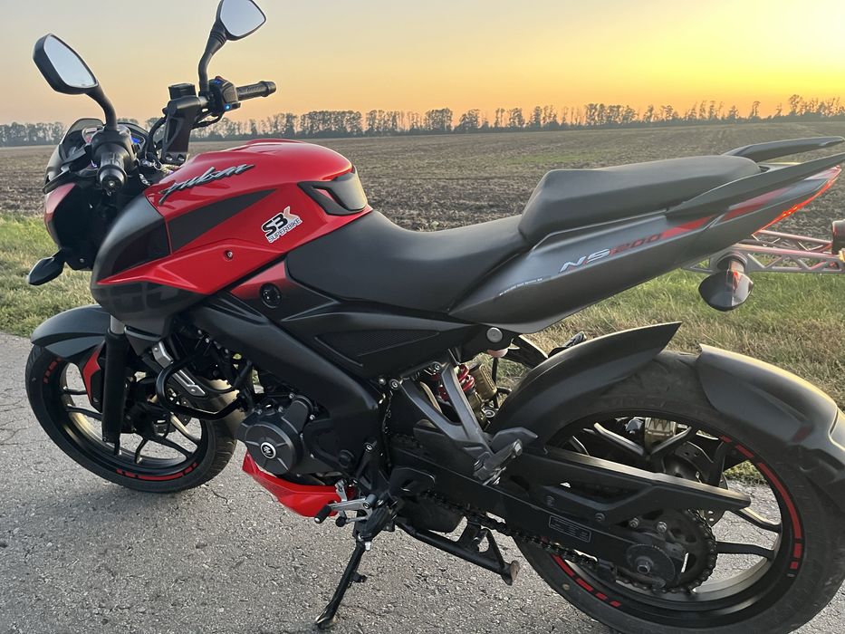 мотоцикл Bajaj Pulsar ns200 (Індія)