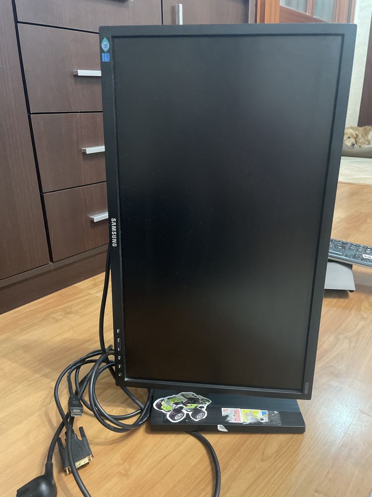Monitor pivot obrotowy 22 cali samsung