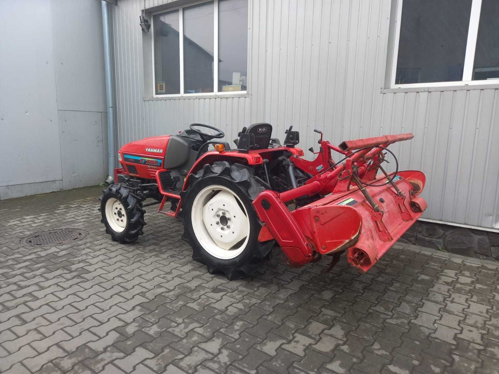 Japoński traktorek Yanmar AF 226 z glebogryzarką 4x4 26 KM Rewers