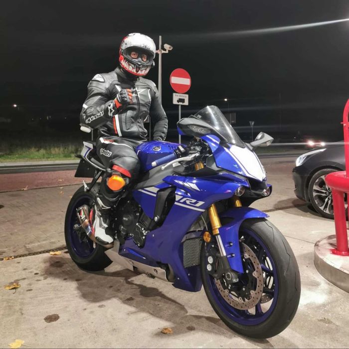 Kombinezon alpinestars 56, rękawice GP pro M