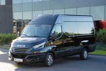 Iveco DAILY 35-180 /  BLASZAK / 2022 ROK /  HI-MATIC / Full opcja / CZARNY METALIK /  SPROWADZONY / PO KONTRAKCIE SERWISOWYM