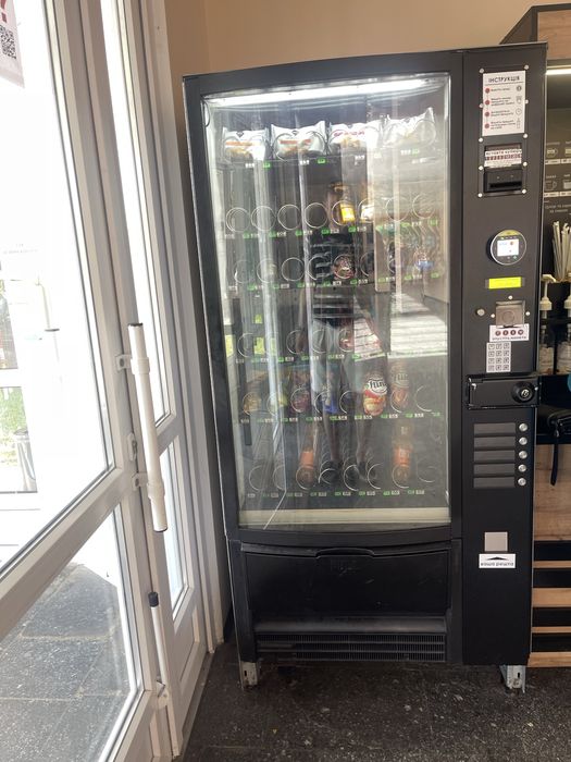 Снековий торговий автомат Necta Sfera H-1.8