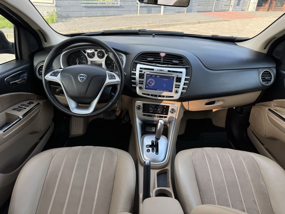 Lancia Delta 1.6JTD, Automat, Najbogatsza wersja