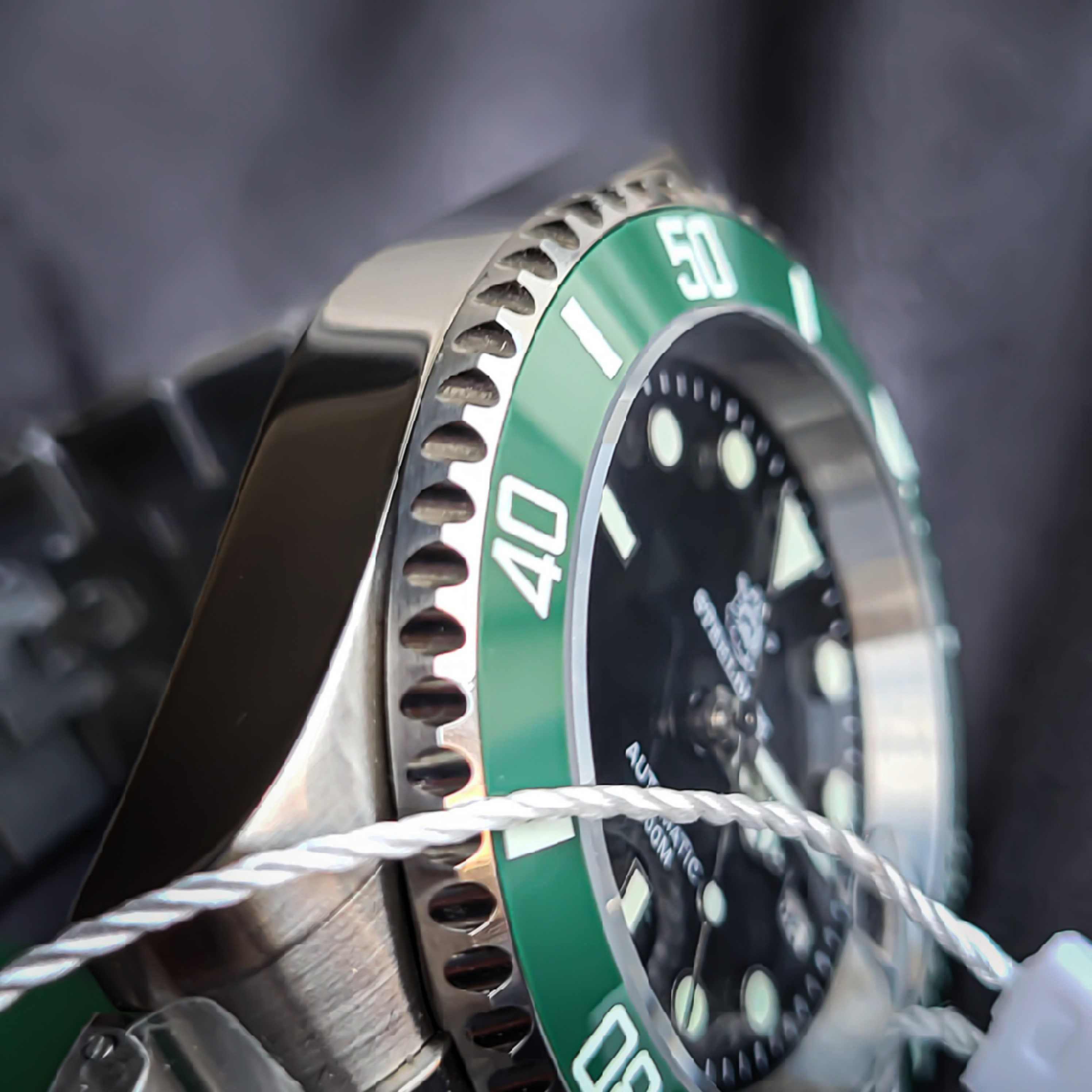 Zegarek Steeldive automatyczny w kolorystyce HULK diver