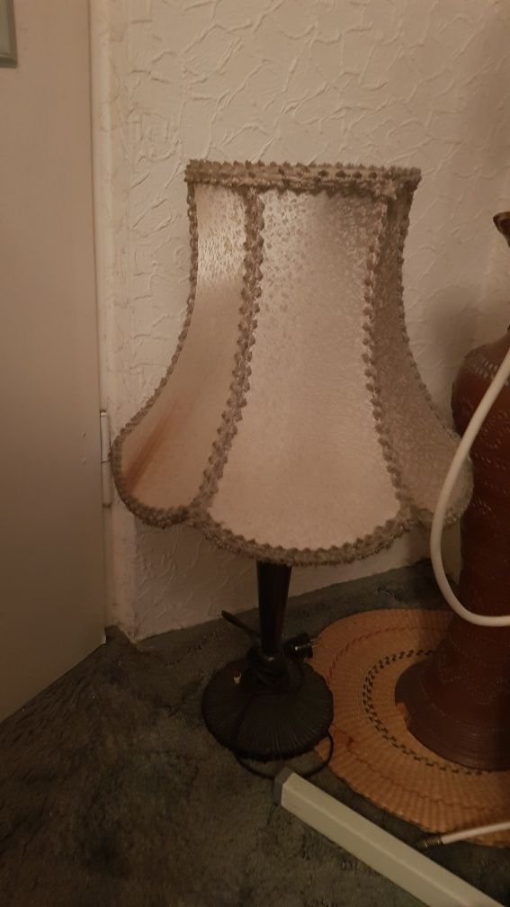 Lampa z abażurem PRL