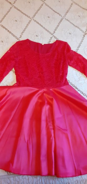 Плаття,атлас+гипюр