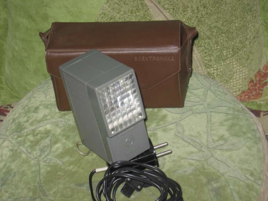Продам фотовспышку Электроника Л5-01