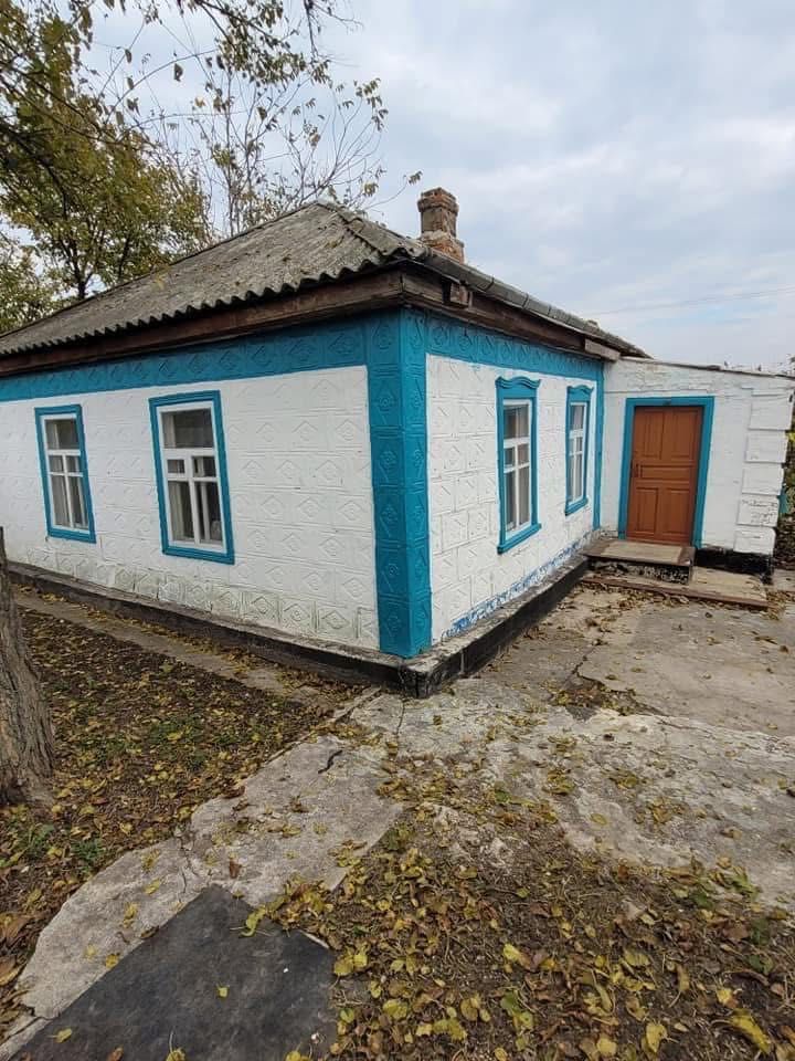 Будинок у селі Шляхове