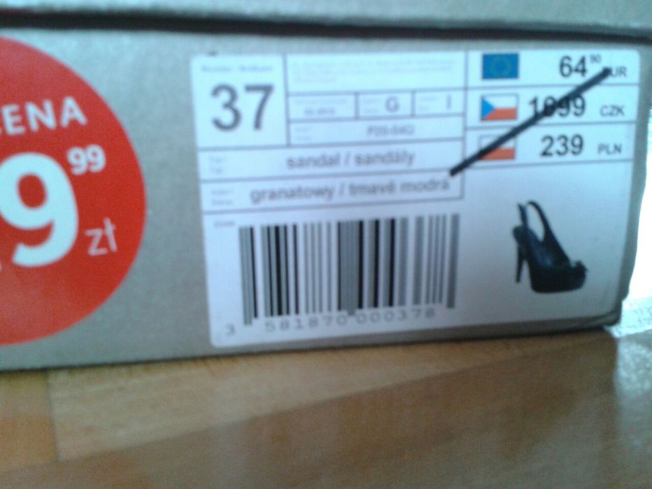 Nowe CCC Quazi granatowe eleganckie szpilki z platformą 37 wesele