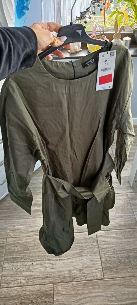 Nowa sukienka Bershka khaki rS