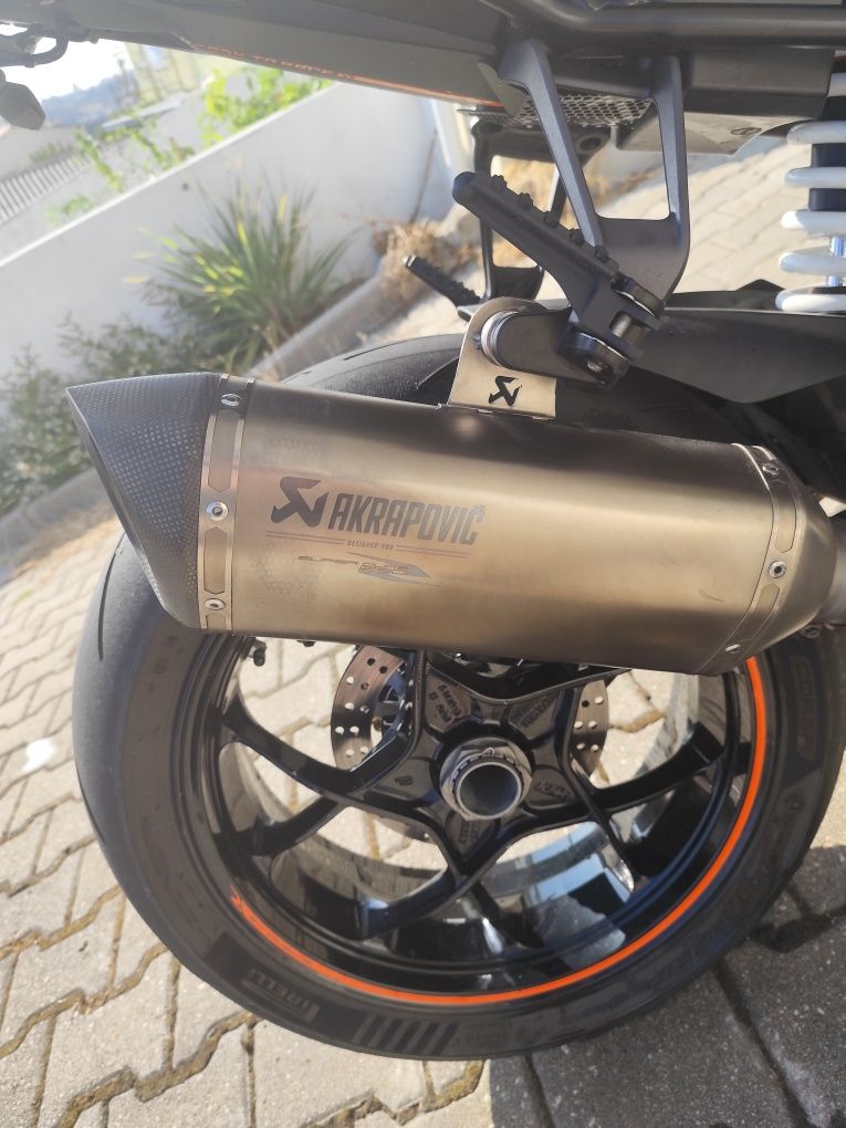 KTM Superduke 1290 R