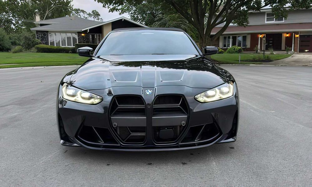 BMW M4      2022