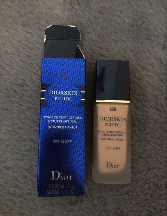 Diorskin fluide podkład Dior