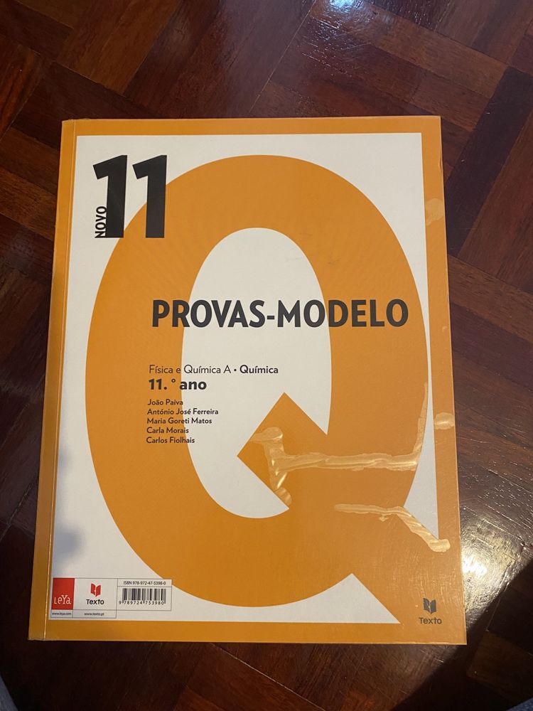 Caderno de exercícios e problemas/provas-modelo Novo 11