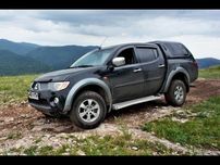 Разборка запчасти Mitsubishi L200 06-14г л200 шрот рычаг суппорт цапфа