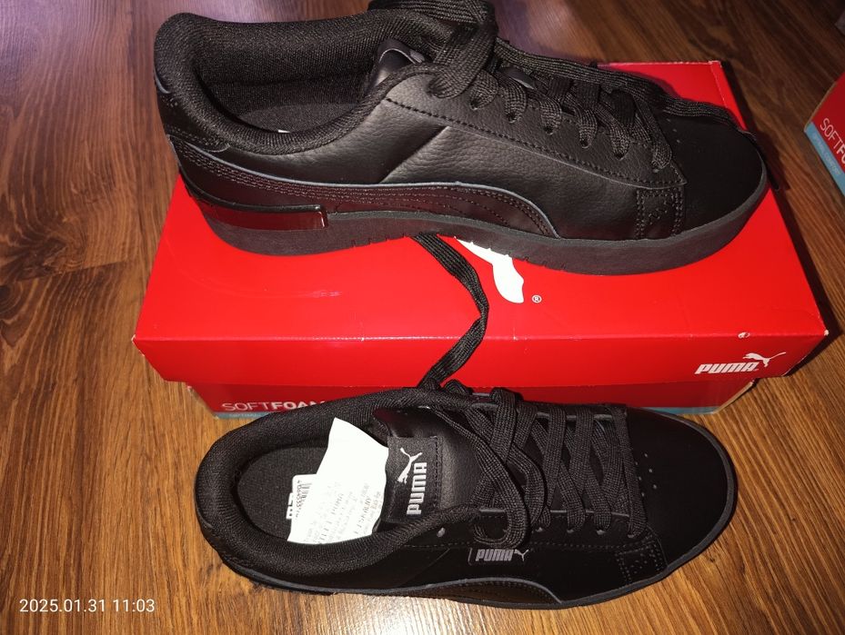 Buty damskie sportowe Puma 38 nowe