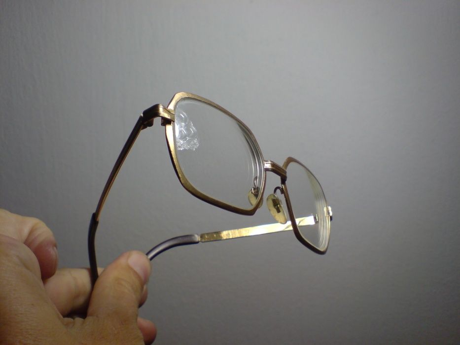 позолоченные очки Luxottica, ретро