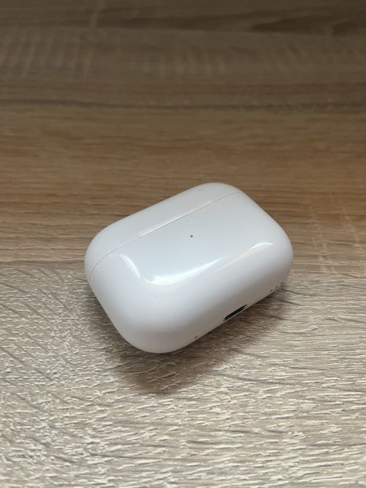 Etui ładujące Apple AirPods Pro 2gen A2700 lightning ORYGINAŁ