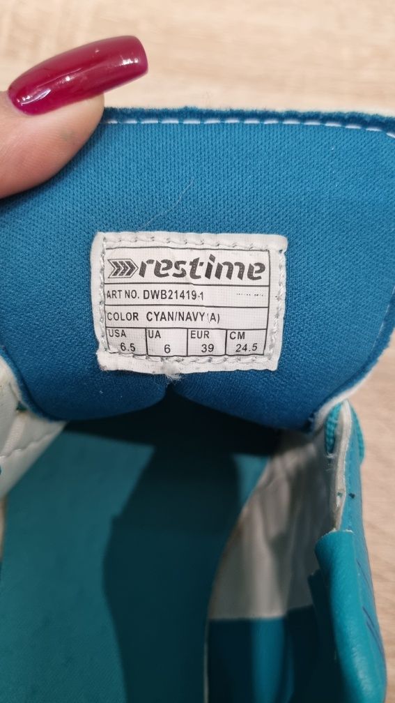 Копочки спортивная обувь Restime 39 размер