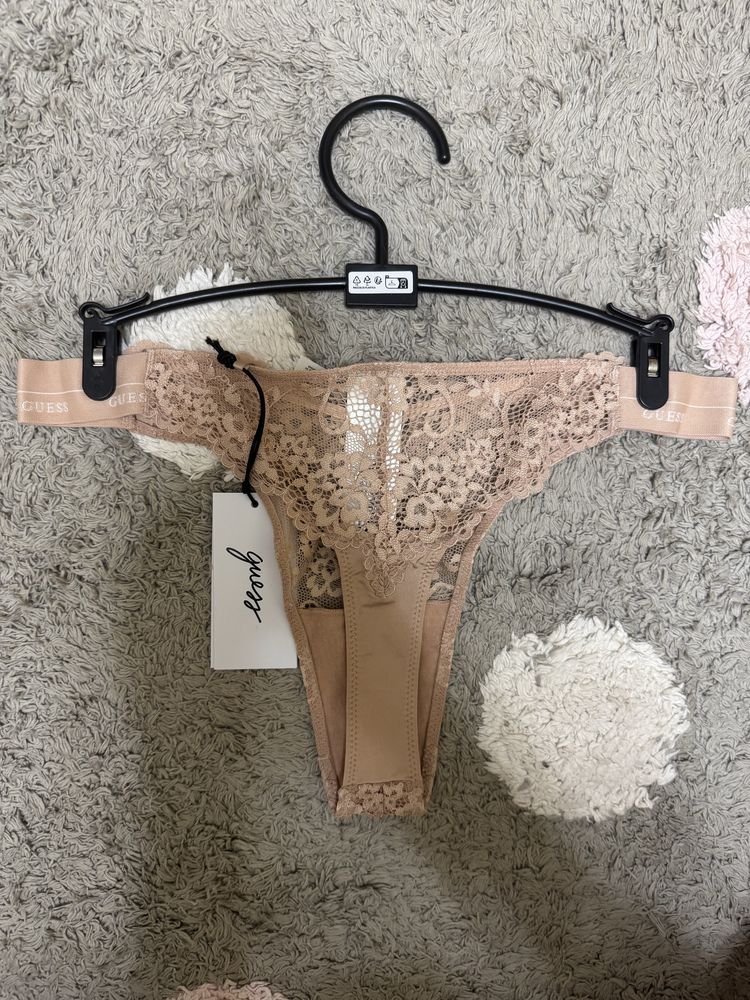 Стринги із колекціі guess