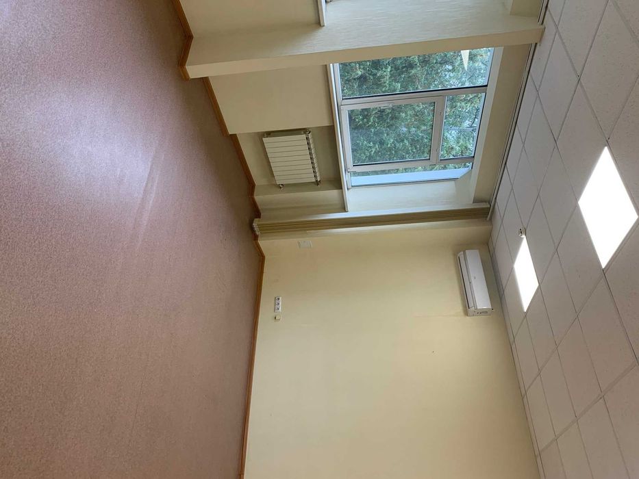 БЕЗ %  на 1 поверсі в БЦ 45 м2  на 4  до 1100 м2  м Академ містечко)