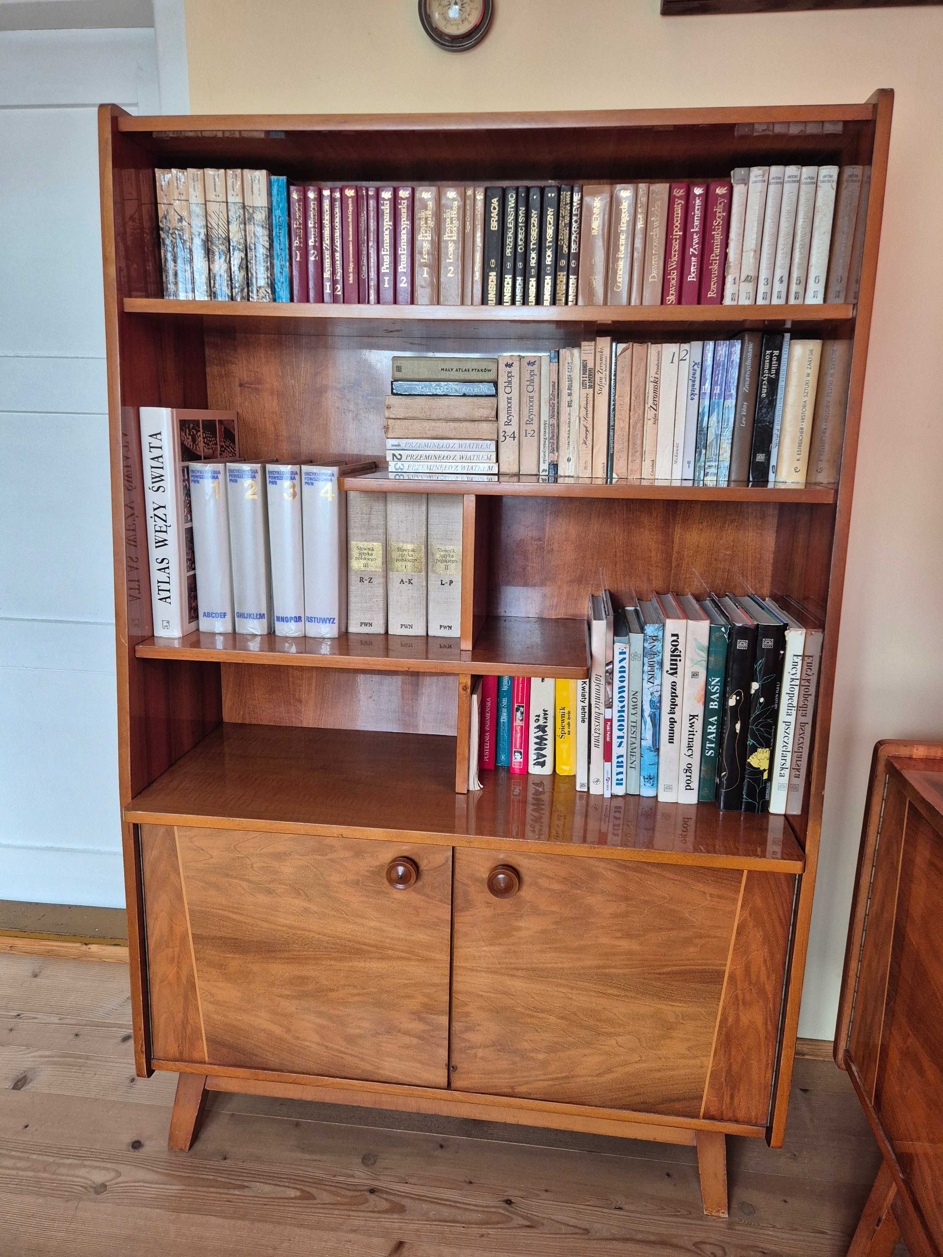 Biblioteczka wysoki połysk, stan bardzo dobry, retro, vintage, PRL