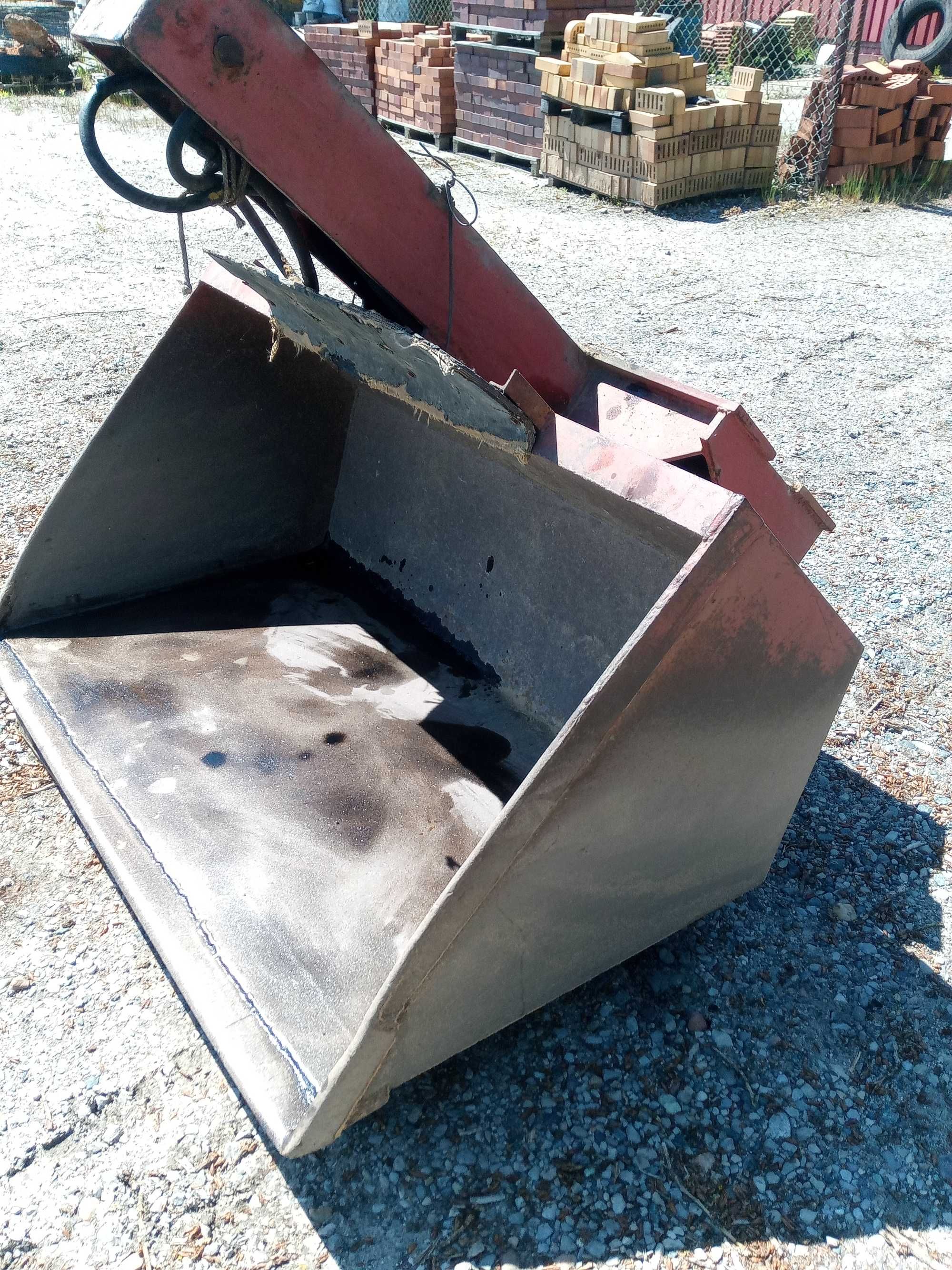 Łyżka hydrauliczna do wózka widłowego