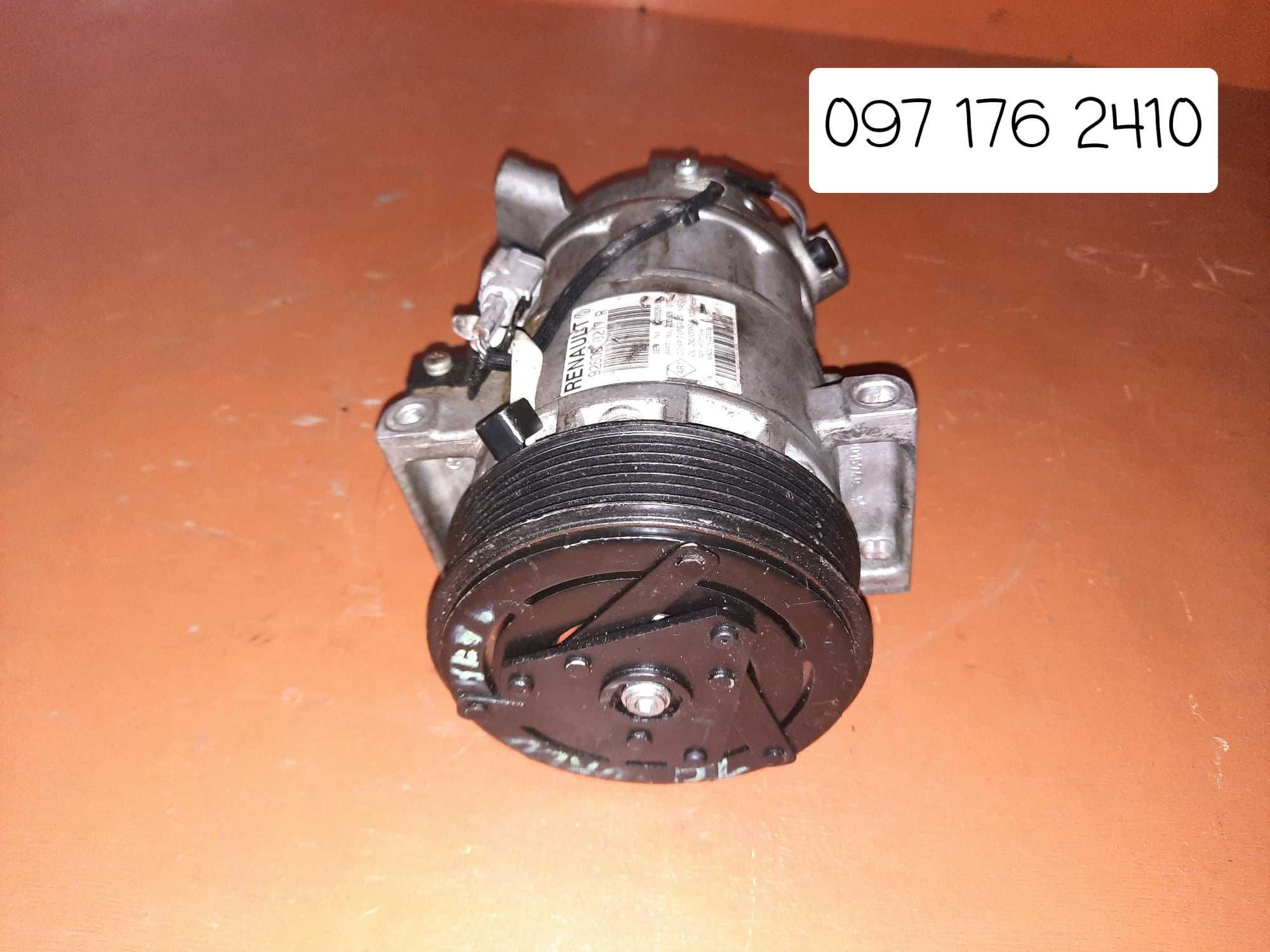 Компрессор кондиционера 926000217R Рено Renault Clio Captur 0.9 1.2