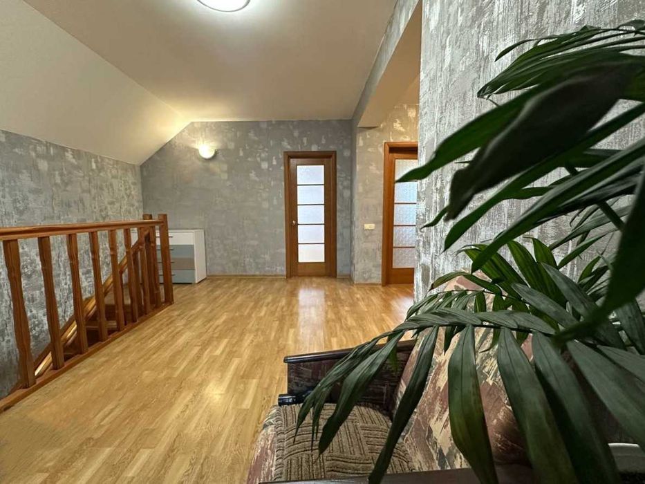 Продаж  будинку-191м2.  с.Ворзель. Два поверхи, 18 соток. ID:762