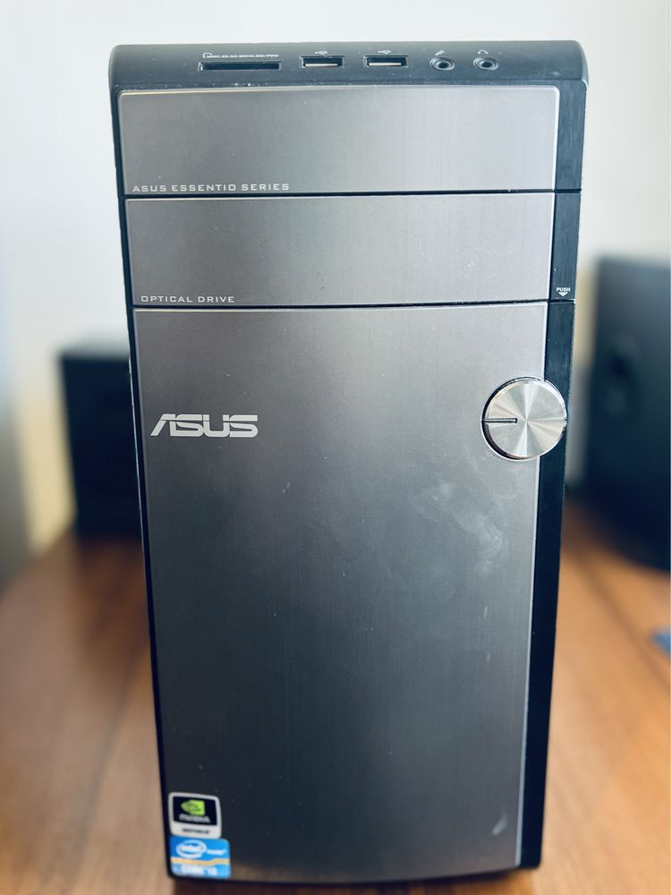 Продам стационарный компьютер Asus Читайте описание