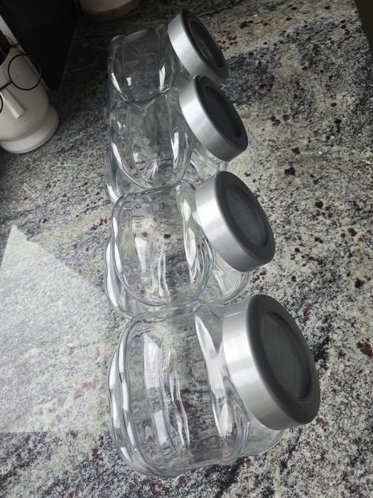 4 duże szklane pojemniki Ikea