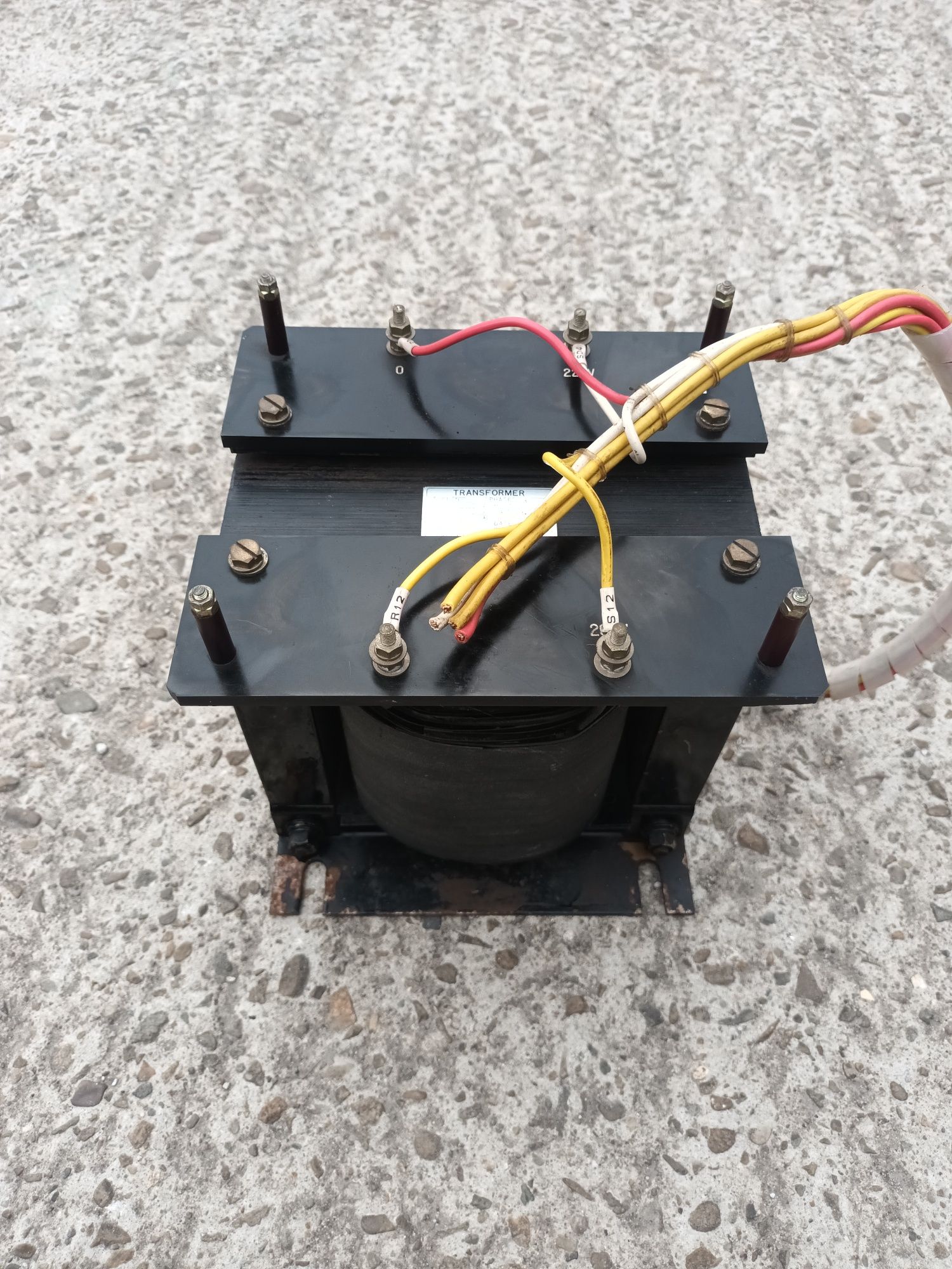 Transformator sieciowy 1.5 KV