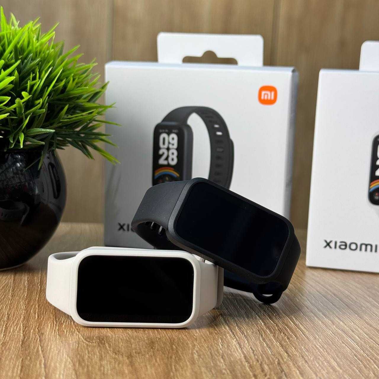 Фітнес-браслет Xiaomi Smart Band 9 Active Black/White Купити Годинник