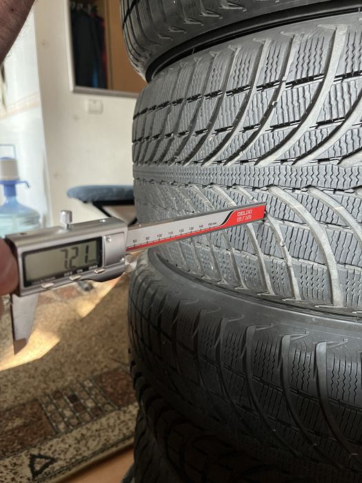 Зимові шини Michelin Latitude Alpin 235/55 R19