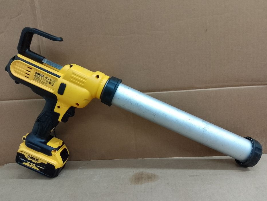 DeWalt DCE580 Silikoniarka Akumulatorowa Wyciskacz 18V 5.0Ah 2021r