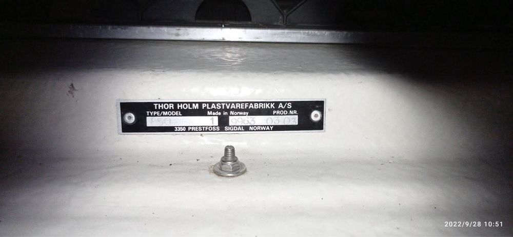 Багажник автобокс бокс на дах Skiguard 850