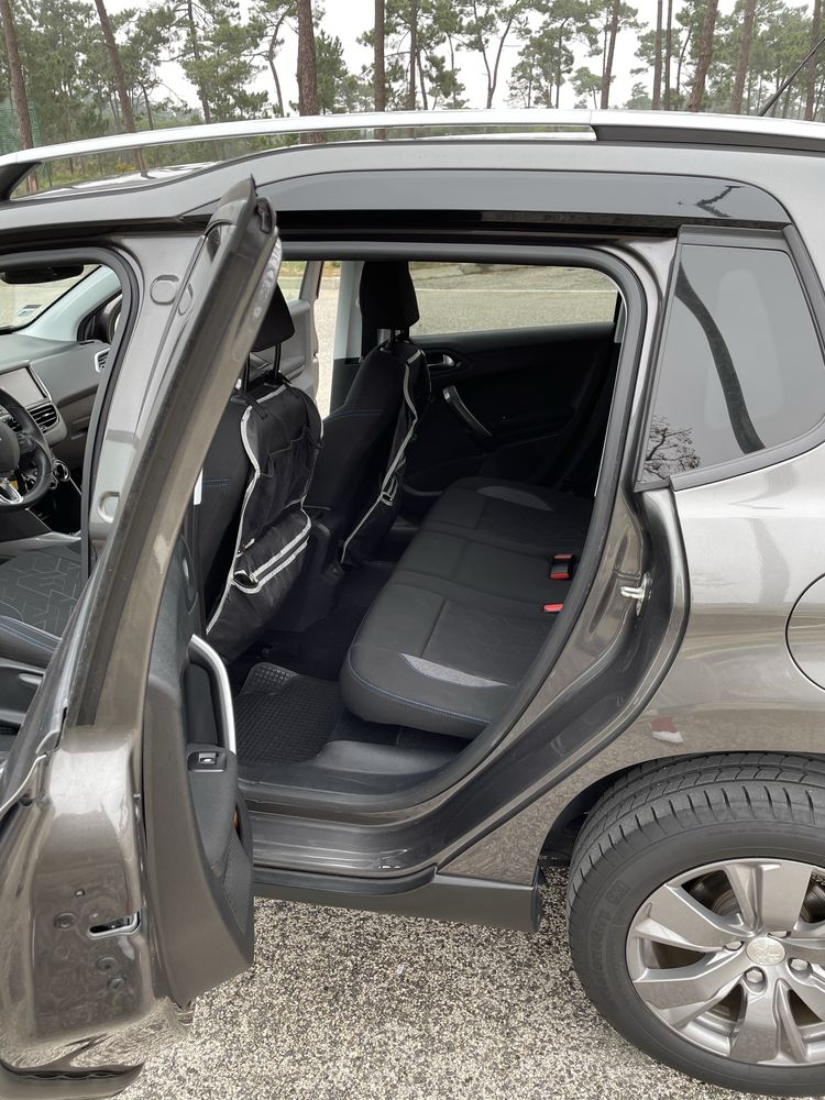 Peugeot 2008  | 2019 | 79.369 km