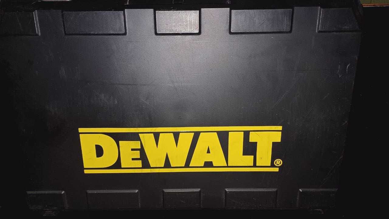 Перфоратор DEWALT D 25602