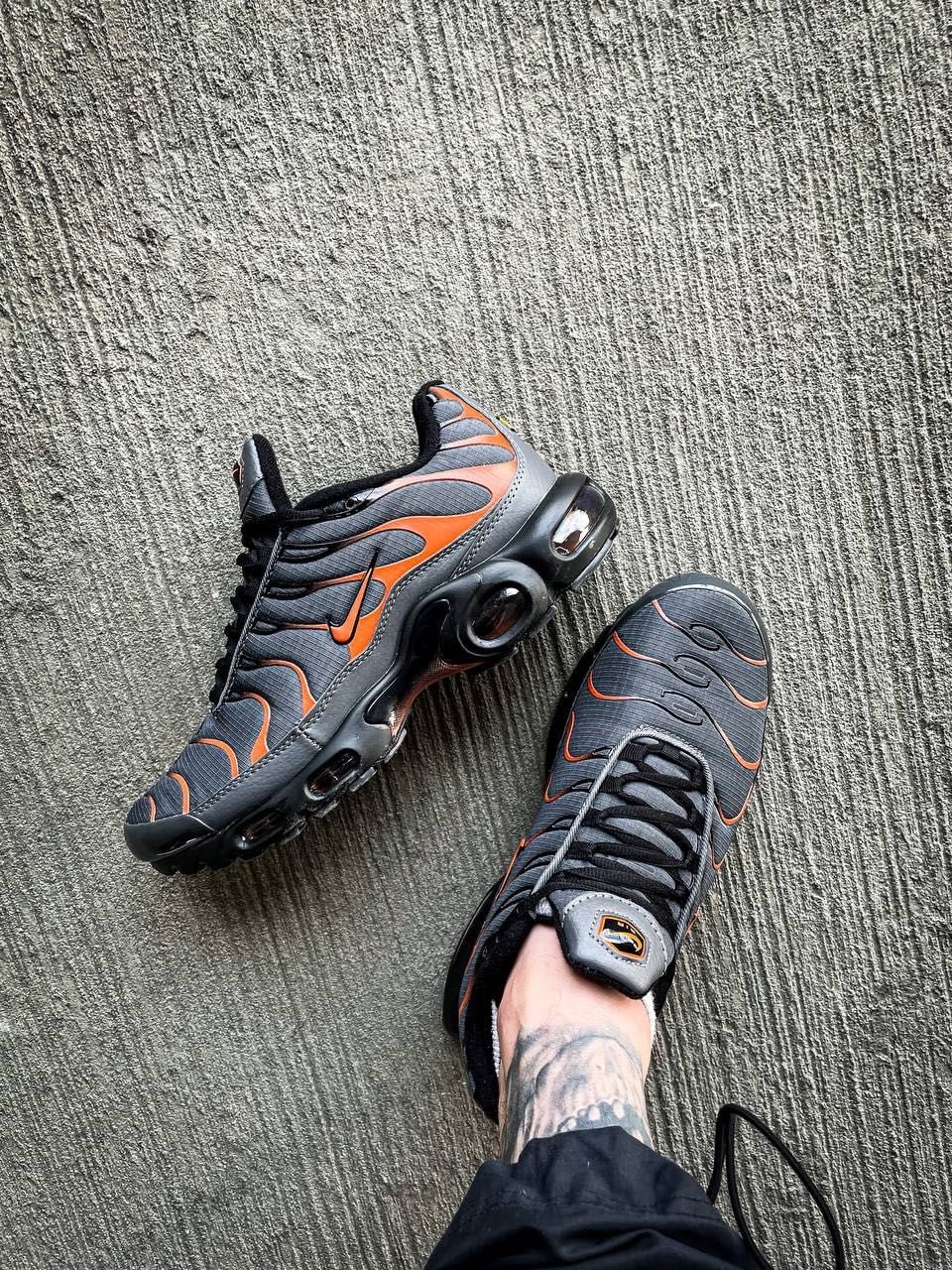 Мужские кроссовки Nike Air Max Plus Tn "Grey Orange" Размеры 41-45