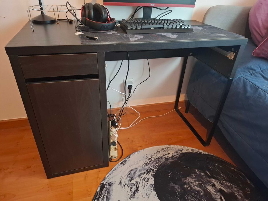 Secretária Ikea Micke