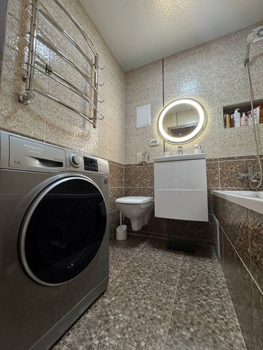 Продаж 2к квартири, з меблями та капітальним ремонтом