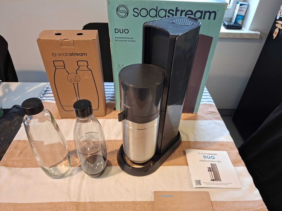saturator SodaStream DUO Titanium 2 butelki 1 szklana + 1 PET BEZ CO2