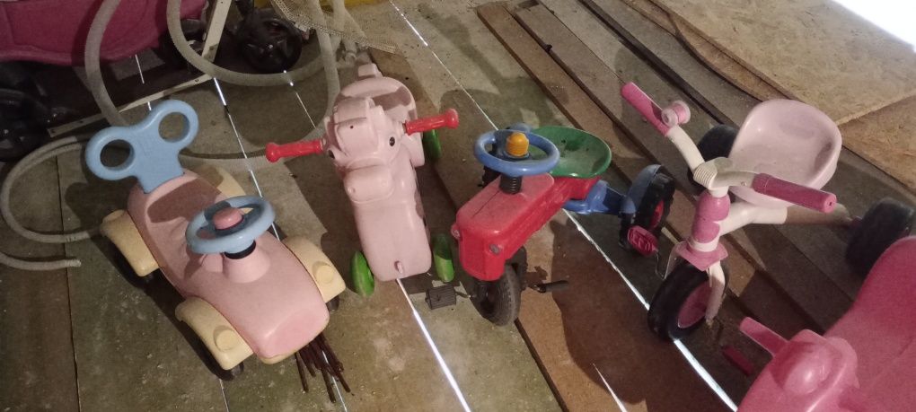 Jeździki, bujaki little Tikes, hello kitty