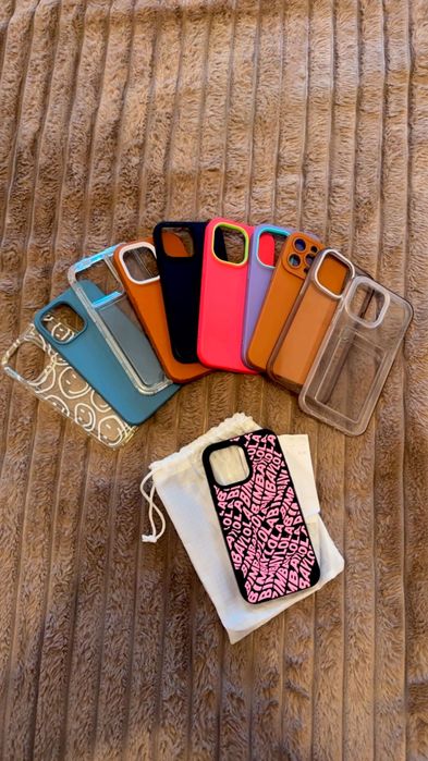Capas para IPhone 14 Pro Max incluindo uma nova da BIMBA Y LOLA.
